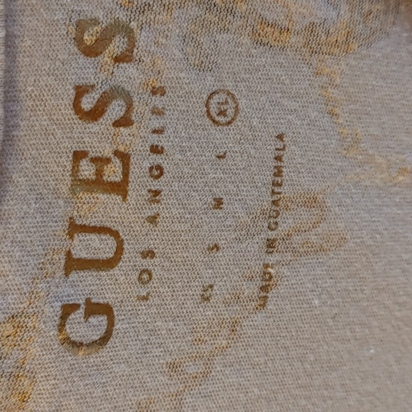 NWT Women's Guess Taupe Short Sleeve T- Shirt - Picture 6 of 8